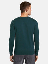 Pleten pulover z v-izrezom